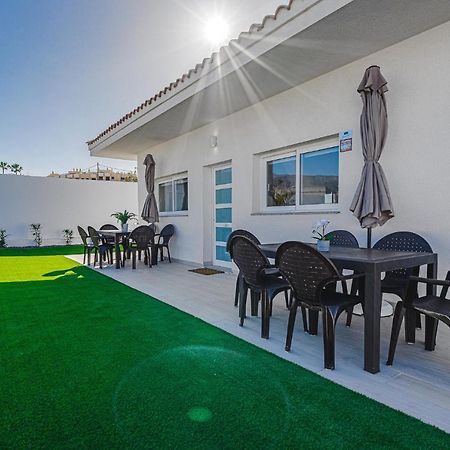 303 VILLA CASA JARDIN con piscina y gran jardín Costa Adeje  Exterior foto