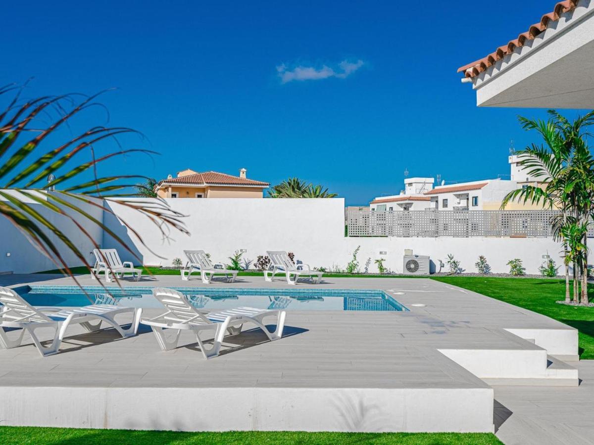 303 VILLA CASA JARDIN con piscina y gran jardín Costa Adeje  Exterior foto