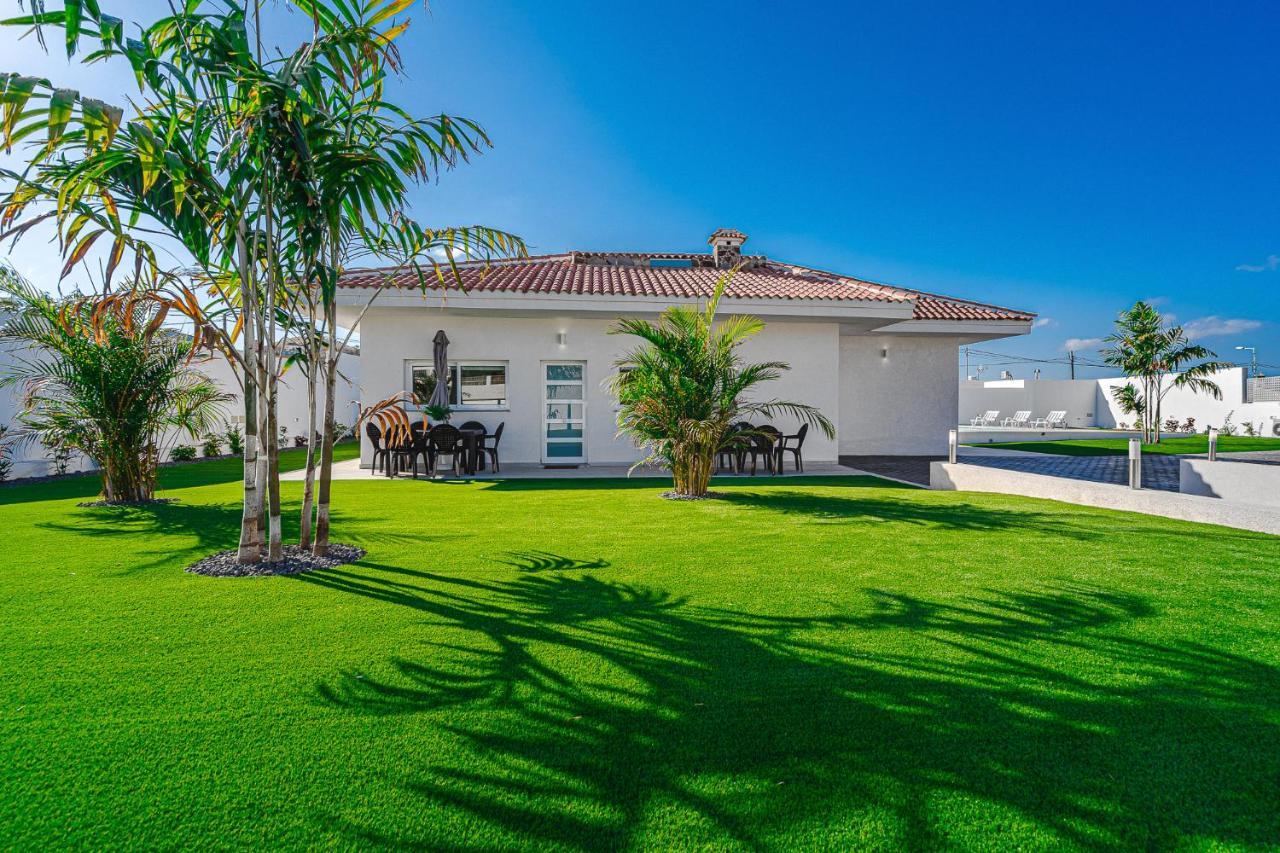 303 VILLA CASA JARDIN con piscina y gran jardín Costa Adeje  Exterior foto