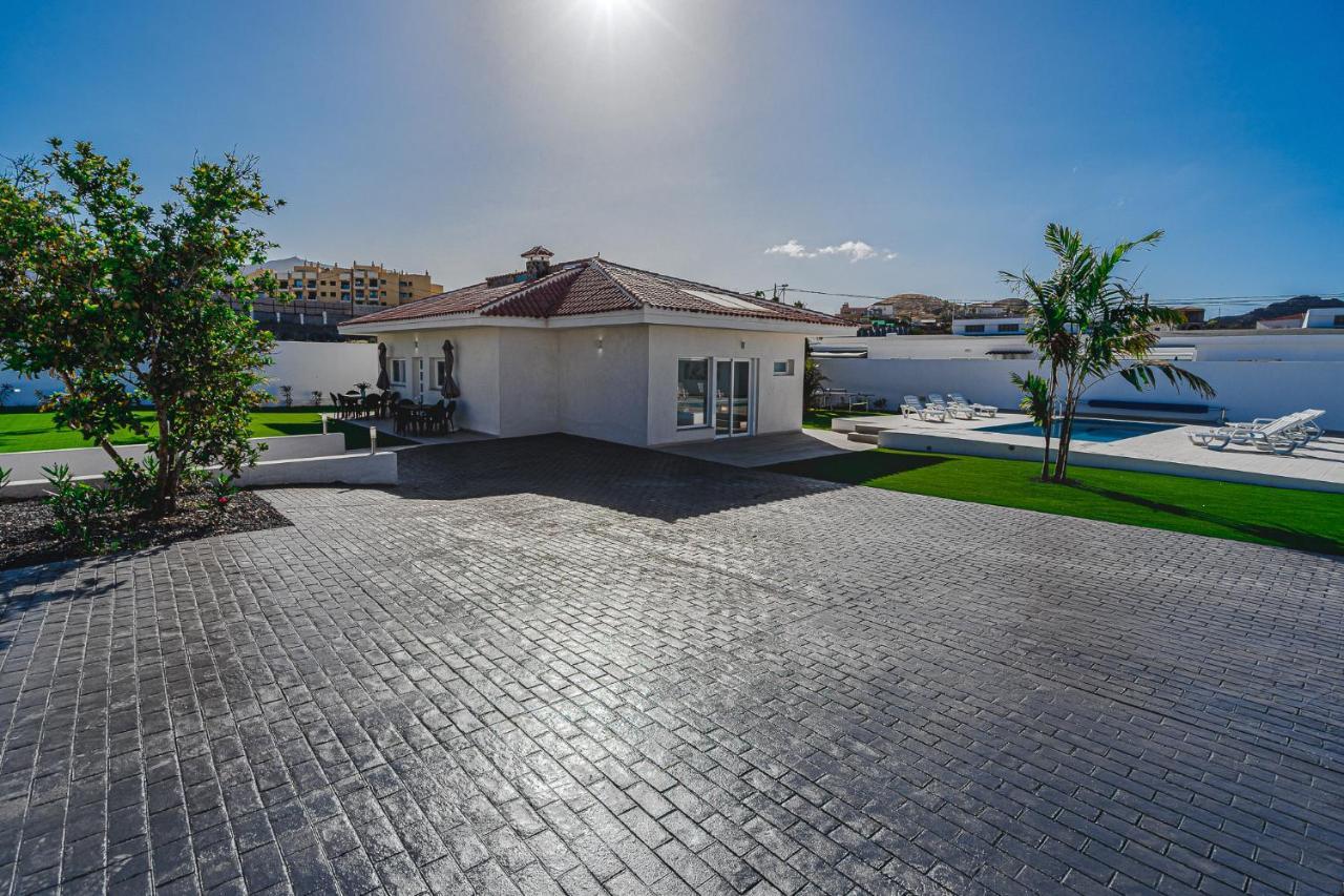 303 VILLA CASA JARDIN con piscina y gran jardín Costa Adeje  Exterior foto